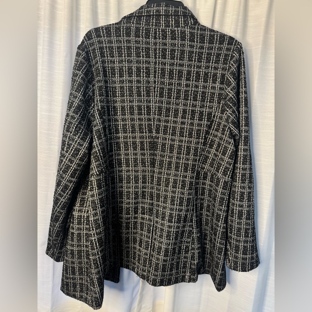 Torrid women’s Black and‎ White Plaid Blazer/zise 1 - NEW - Picture 12 of 14